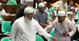 ওয়াকআউট থেকে ফিরে আবারও বিরোধীদলের ওয়াকআউট